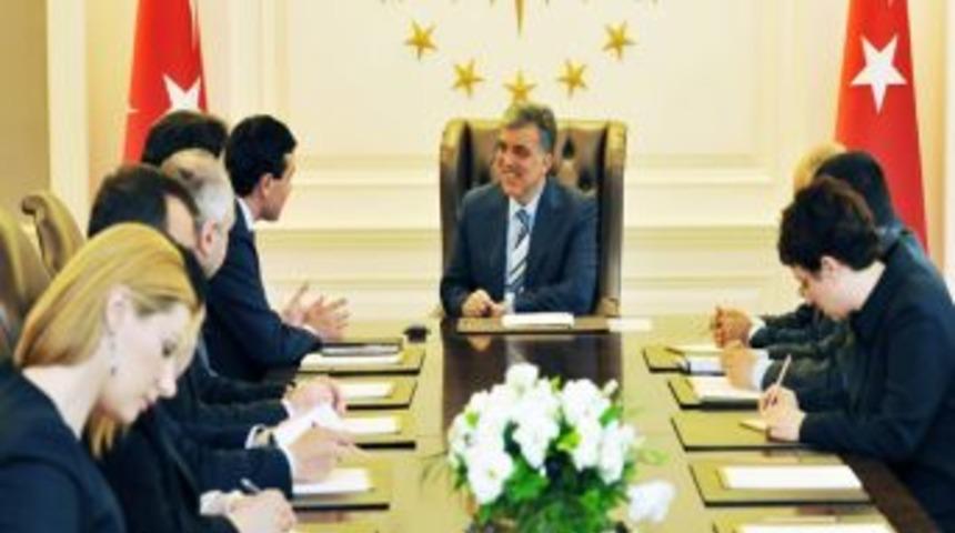 Cumhurbaşkanı G&uuml;l, Makedonya Dışişleri Bakanı Poposki'yi Kabul Etti