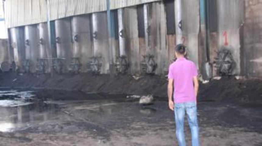 Hatay'da Ekstraksiyon Fabrikasında Yangın: 1&rsquo;i Ağır 5 Yaralı