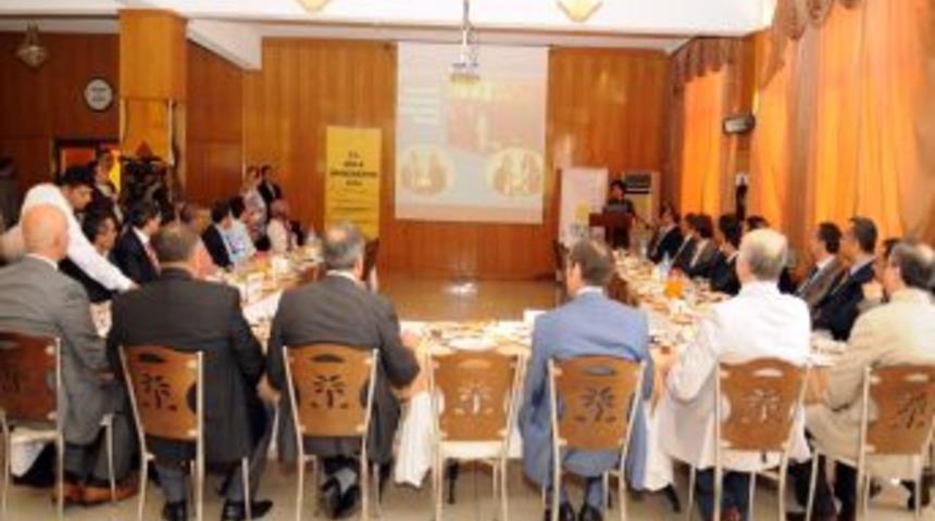 Rekt&ouml;r Prof. Dr. Ayşeg&uuml;l Jale Sara&ccedil; 4 Yıllık Faaliyetleri Stk'larla Paylaştı