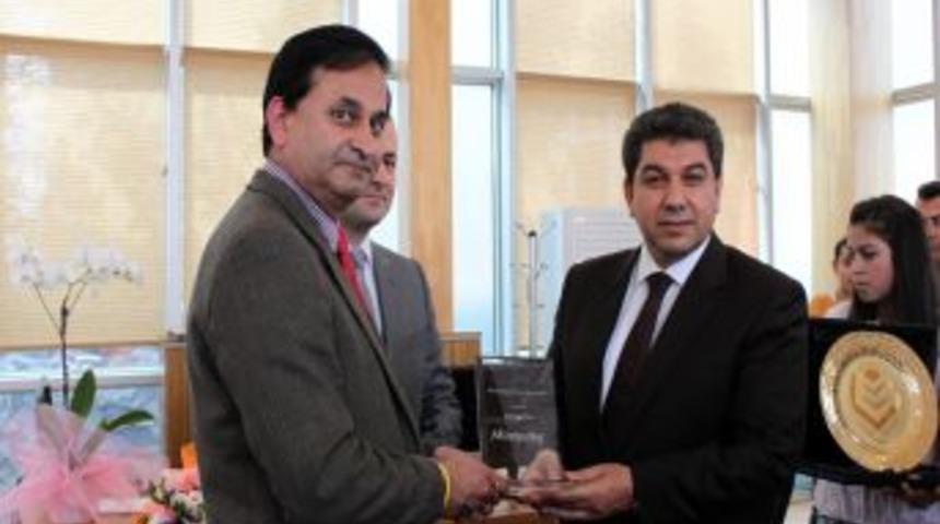 Abd'den Esenler'e "&ccedil;evre Dostu Teknoloji &Ouml;d&uuml;l&uuml;"