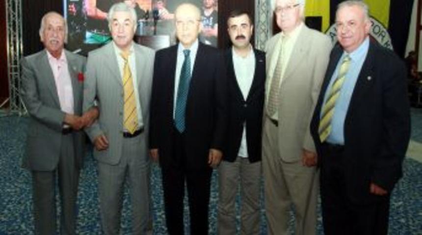 Fenerbah&ccedil;e'de Başkan Yıldırım'a "destek" I&ccedil;in Bir Araya Geldiler