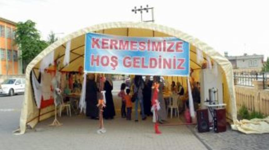 Siverek'te Fakir &Ouml;ğrenciler Yararına Kermes D&uuml;zenlendi