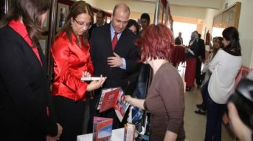 Ne&uuml; Myo Grafik Tasarım Sergisi A&ccedil;ıldı