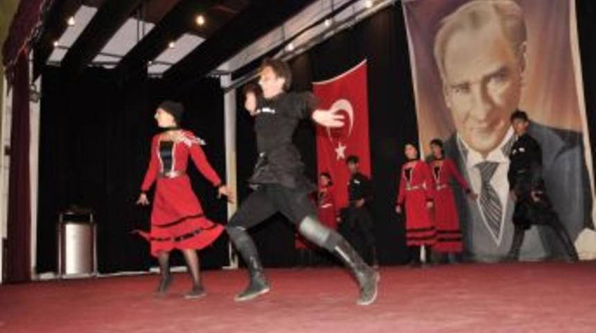9. Halk Oyunları Ş&ouml;lenine Yoğun İlgi