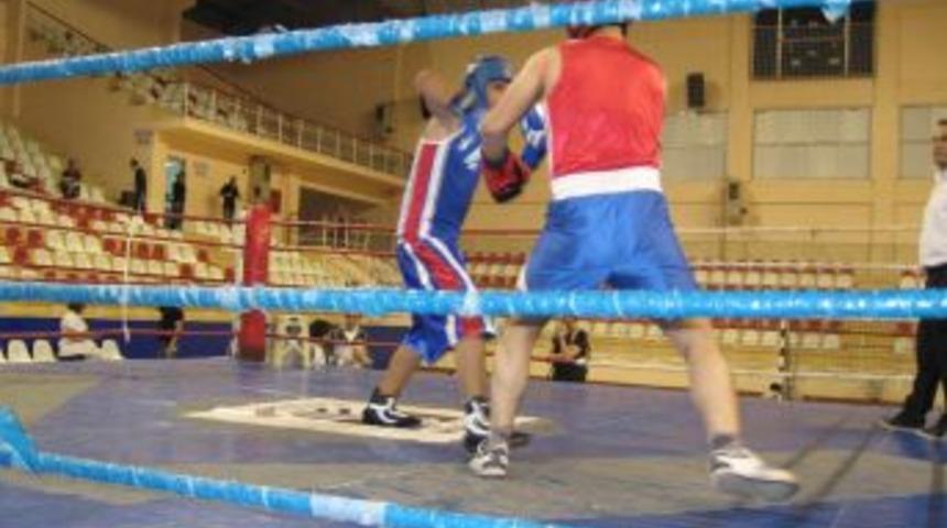 Didim Belediyespor Boks Takımı Madalyaları Topladı