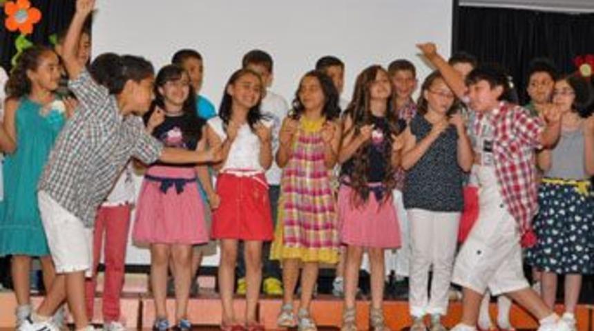 Sema Koleji&rsquo;nden şiir dinletisi