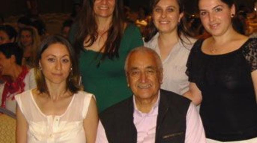 Bah&ccedil;eşehirli &ouml;ğretmenler iletişim seminerinde