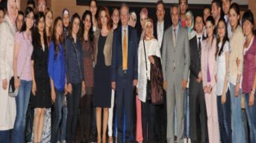 Hemşireler Haftası Yapılan &Ccedil;eşitli Etkinliklerle Kutlandı