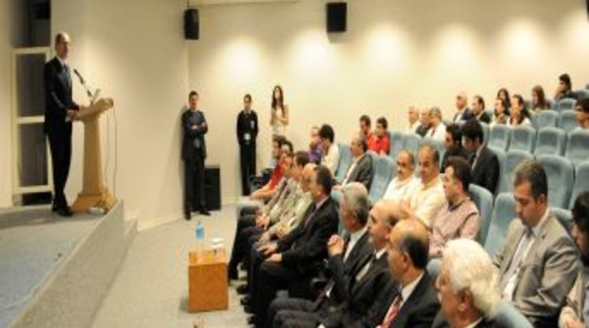 Başkan Altepe, Mezun Olduğu &Uuml;niversitede Belediyeciliği Anlattı