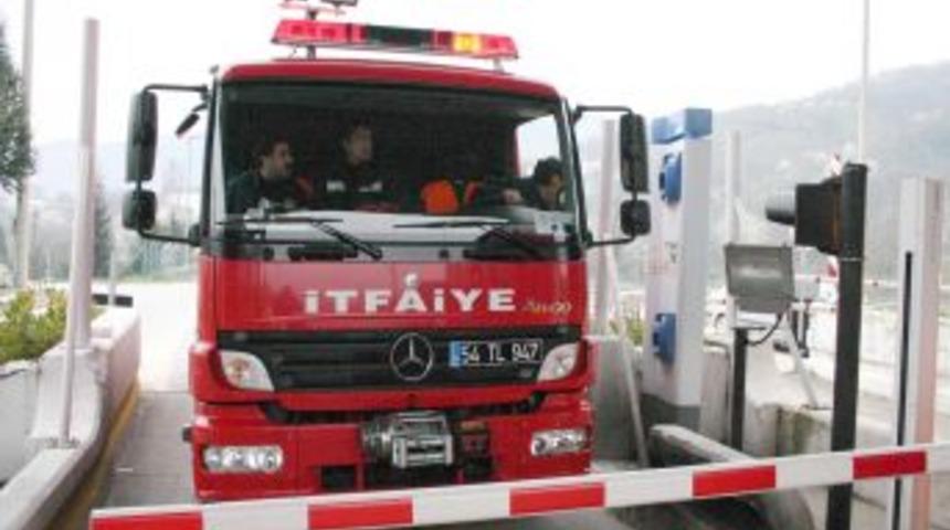 G&ouml;rev Icabı Otoyola Giren Kamu Ara&ccedil;ları &Uuml;cret &Ouml;demeyecek