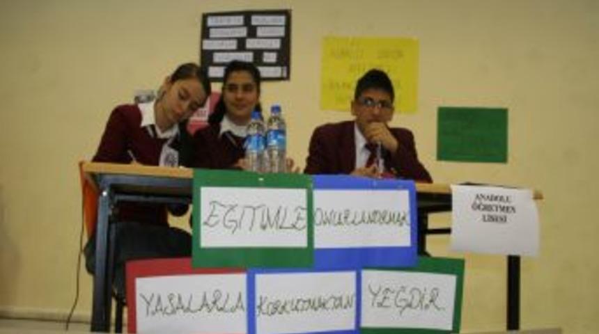 Beyşehir'de Liseler Arası M&uuml;nazara Yarışması Yapıldı
