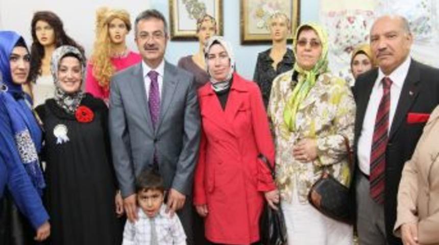 Gesmek'te Sergi Heyecanı S&uuml;r&uuml;yor