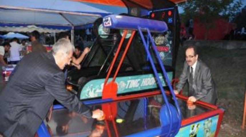 Om&uuml; 11. Geleneksel Bahar Şenliği Başladı