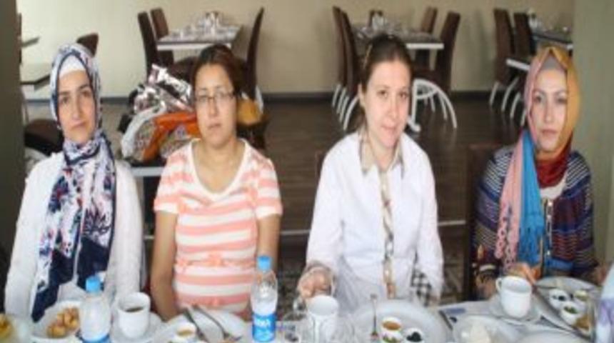 &Uuml;&ccedil;g&uuml;l Mezunları Projelerini Paylaştı