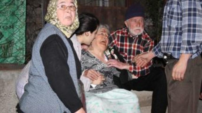 Misafirliğe Giden Yaşlı &Ccedil;ift, Evinin Yandığı Haberiyle Sarsıldı