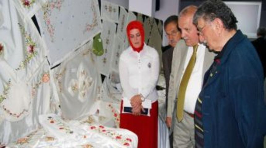 Vakfıkebir Halk Eğitim'de Yıl Sonu Sergisi Ve Sertifika Heyecanı