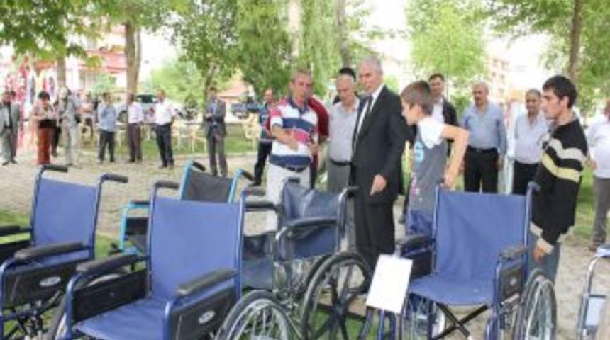 Erbaa Da Engelli Vatandaşlara Tekerlekli Sandalye Dağıtıldı