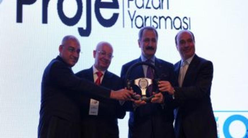 &Ccedil;ağlayan&rsquo;dan Cari A&ccedil;ığa &rsquo;sivilce&rsquo; Benzetmesi