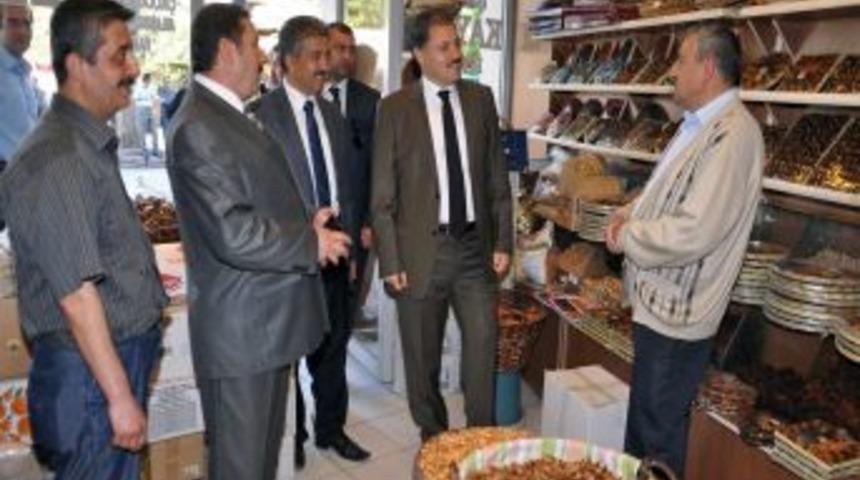 Malatya Belediye Başkanı &Ccedil;akır Esnafı Ziyaret Etti