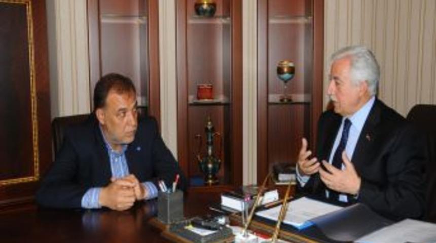 B&uuml;y&uuml;kşehirden, Adana Demirspor'a 150 Bin TL &Ouml;d&uuml;l