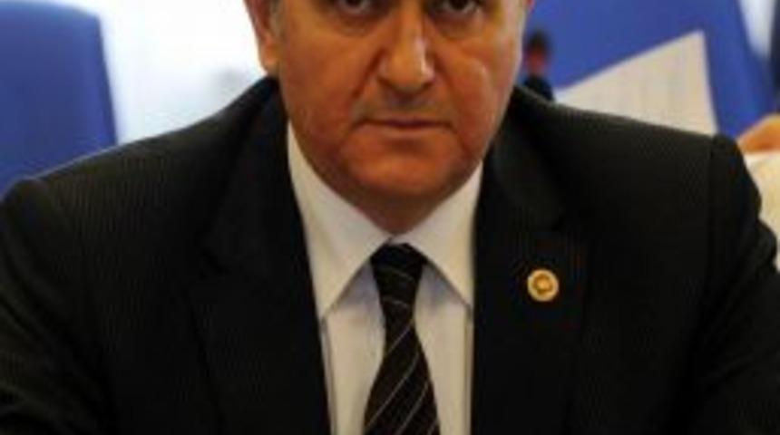 Mhp'li Ak&ccedil;ay: "manisa Ve İzmir'in U-20 D&uuml;nya Futbol Şampiyonası'ndan &Ccedil;ıkartılması Tamamen Siyasidir"