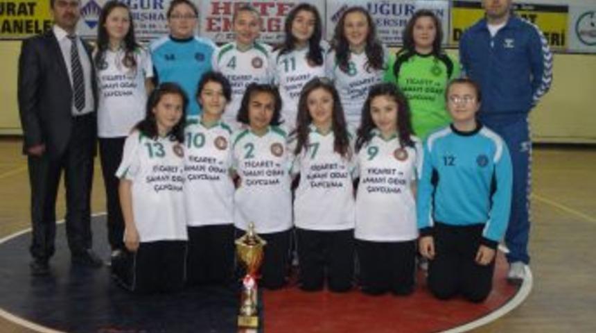 &Ccedil;aycuma Karapınar Abdullah G&uuml;pg&uuml;poğlu İlk&ouml;ğretim Okulu Sakarya B&ouml;lge &Uuml;&ccedil;&uuml;nc&uuml;s&uuml; Oldu