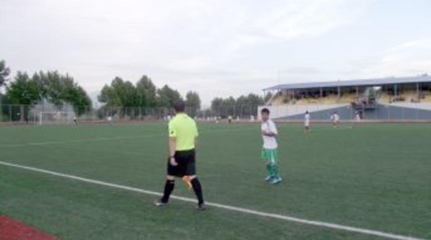 G&ouml;lbaşı Kaymakamlığı Futbol Turnuvası Başladı