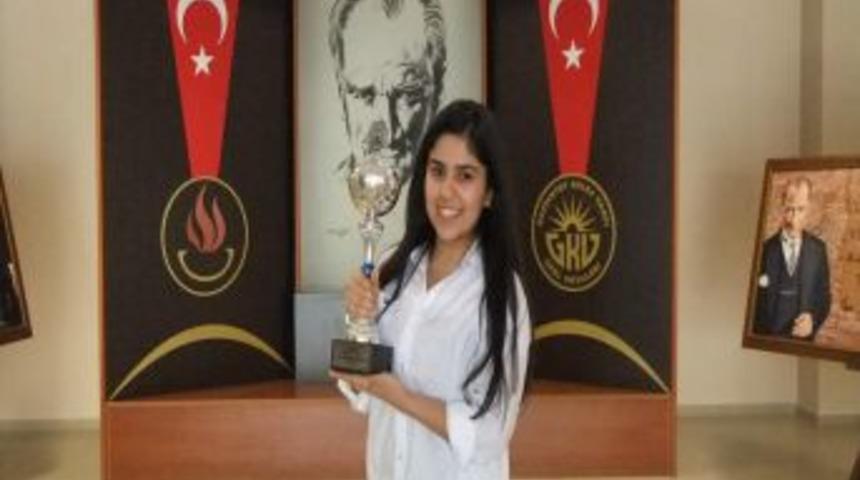 Gkv'liler &Ccedil;ifte Birincilikle M&uuml;ziğin Kralı Se&ccedil;ildi