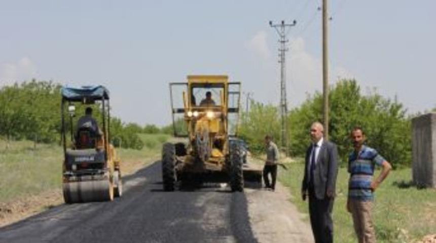 Bozulan K&ouml;y Yolları Tamir Ediliyor
