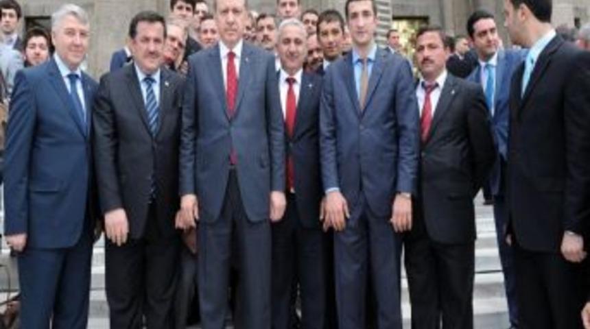 Ak Parti Ak&ccedil;akoca İl&ccedil;e Y&ouml;netimi Başbakanın Huzurunda