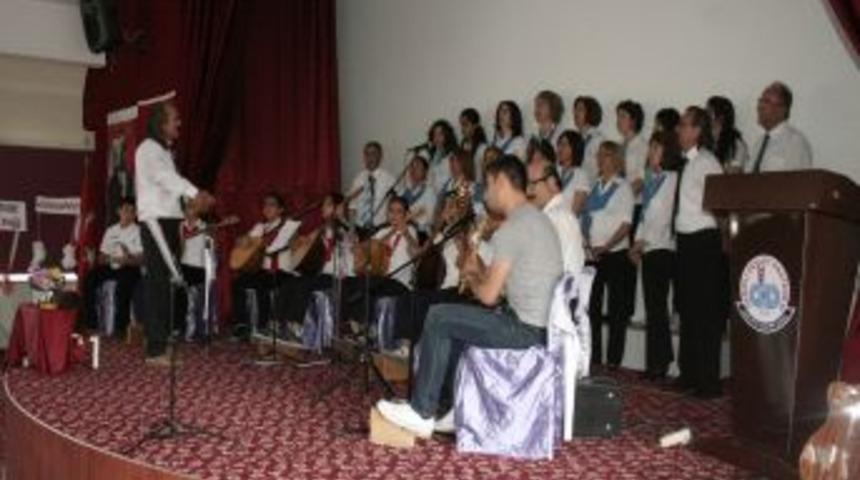T&uuml;rk&uuml;ler Hemşireler İ&ccedil;in