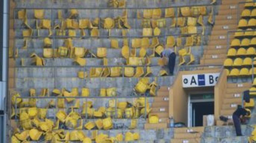 Fenerbah&ccedil;e'de Saracoğlu Bakım Ve Onarıma Alındı