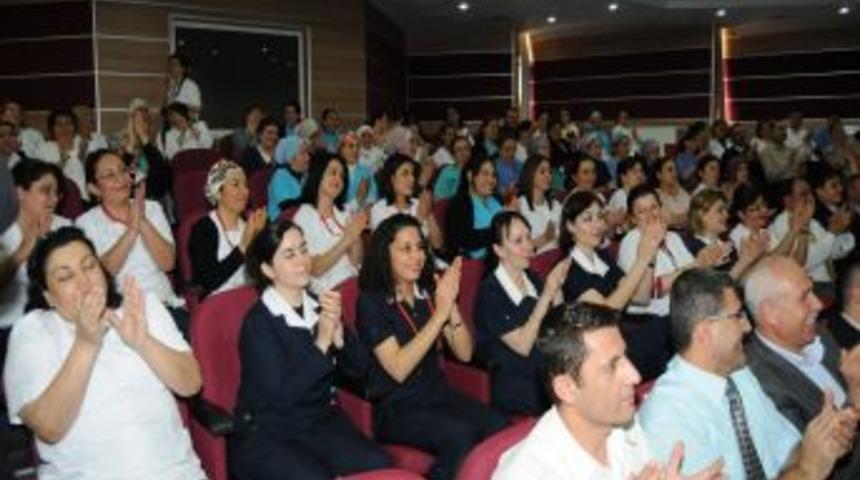 Hemşireler Hem Coştu Hem Sevindi