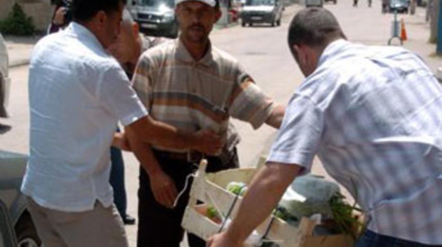 Kız &ouml;ğrencilere asans&ouml;rde taciz iddiası