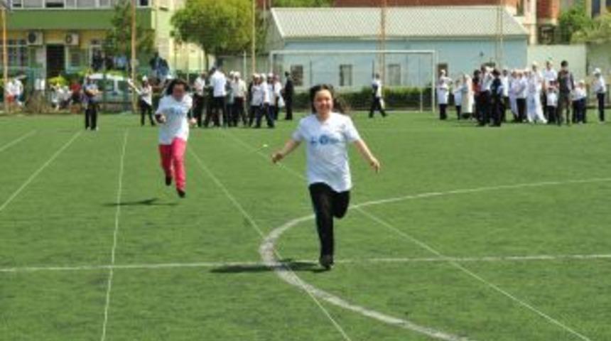 Tuzla'nın &Ouml;zel &Ccedil;ocukları Atletizm Şenliğinde Buluştu