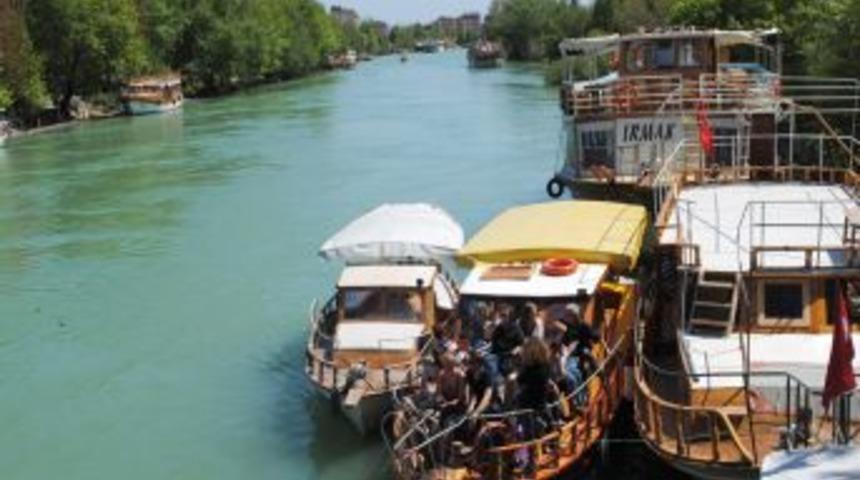 Kanal Temizliği Projesiyle Manavgat'ta Su Israfının Önüne Geçilecek