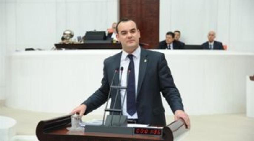 Milletvekili K&ouml;pr&uuml;l&uuml;'den 19 Mayıs mesajı