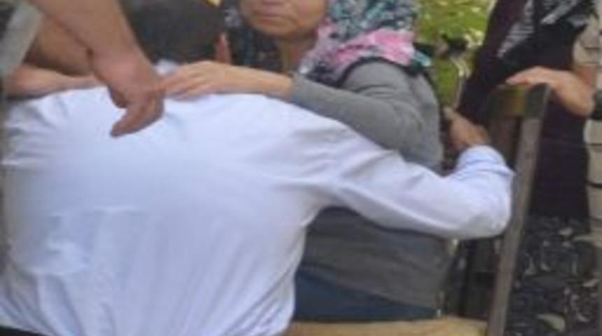 Şehit Annesinin Feryadı Y&uuml;rekleri Yaktı