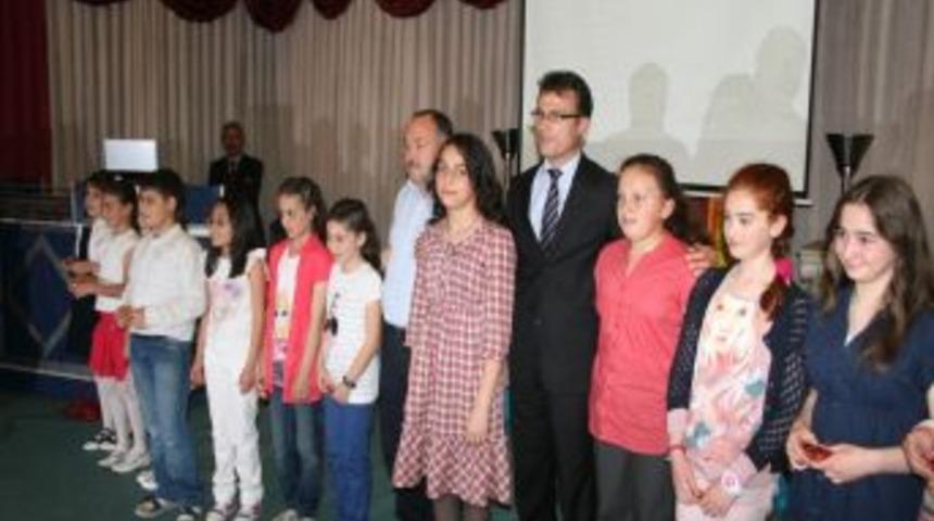 D&uuml;zce İsmetpaşa İlk&ouml;ğretim Okulu'ndan &Ouml;ğrencilere &Ouml;d&uuml;l, Velilere Sertifika