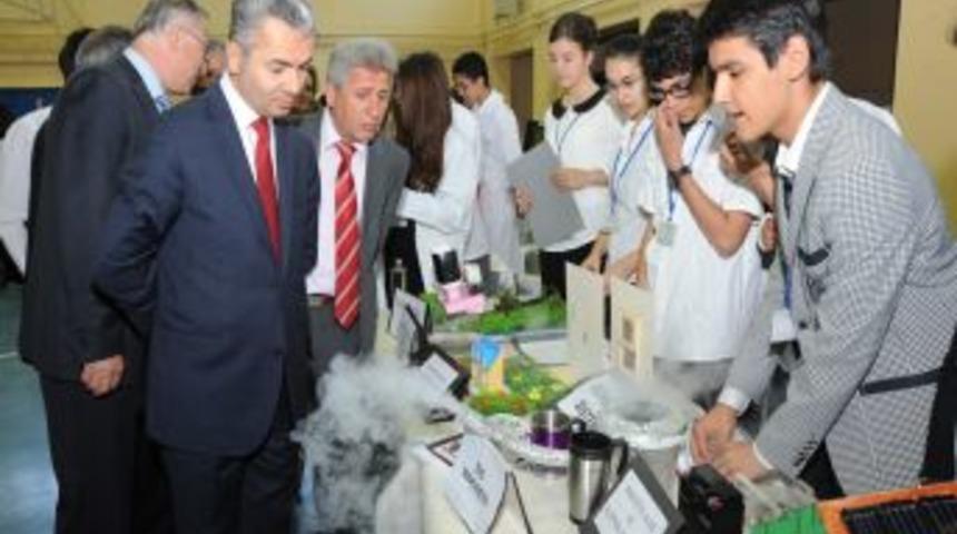 Başkan Uzun, Beylikd&uuml;z&uuml;'ndeki 'bilim Şenliği'nde