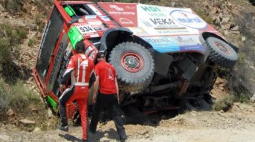 Hollandalı Pilot G&ouml;steride Kaza Yaptı