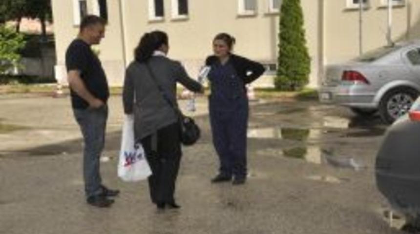 Ak Parti Taşk&ouml;pr&uuml; Kadın Kollarından Hemşireler G&uuml;n&uuml; Ziyareti