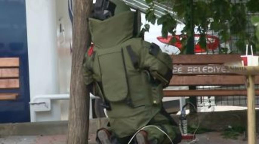 Maltepe Belediyesi Yanında Bırakılan Pilli Radyo Polisi Alarma Ge&ccedil;irdi