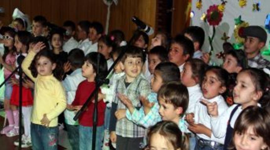 Minik Kardelenler'den Muhteşem G&ouml;steri