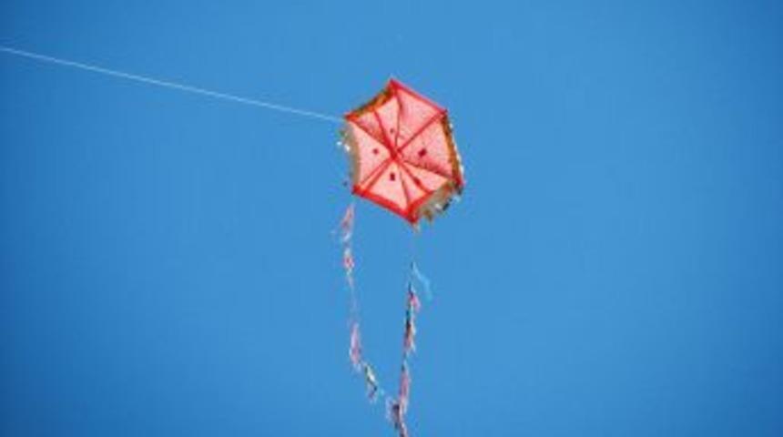 U&ccedil;urtma Şenliği Renkli G&ouml;r&uuml;nt&uuml;lere Sahne Oldu