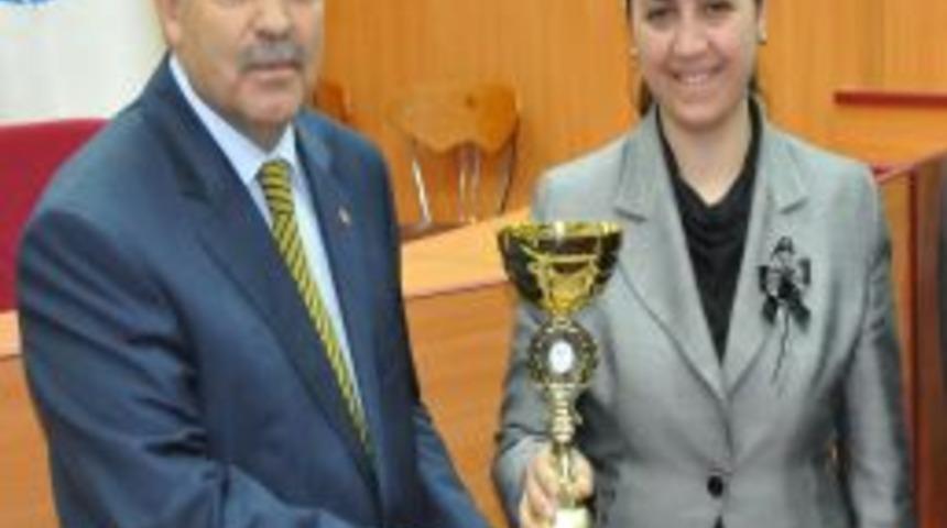 Yunus Emre Sevgi Kupası Devlet Hastanesi'nin Oldu