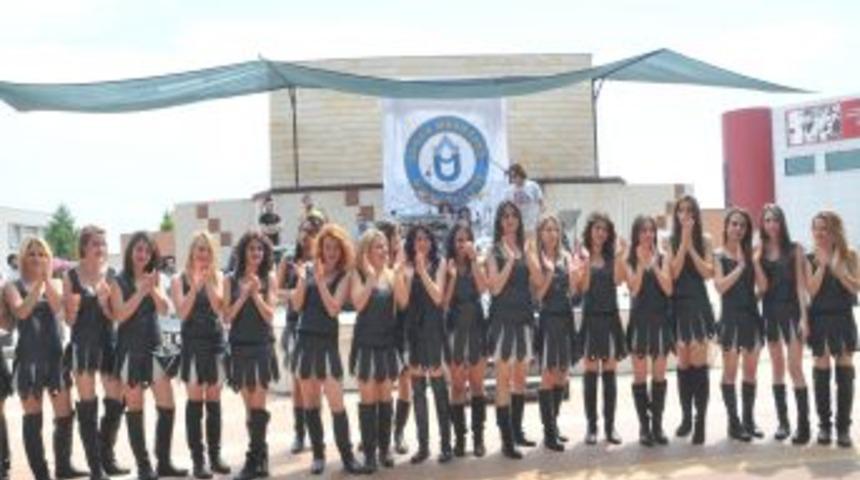 Ad&uuml; 17. K&uuml;lt&uuml;r-Sanat Şenlikleri Sona Erdi