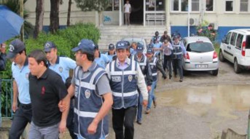 'Kıska&ccedil;' Operasyonunda 27 Kişi Adliyeye &Ccedil;ıkarıldı