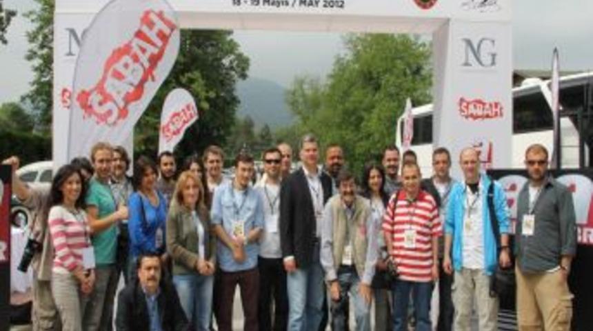 Zamana Meydan Okuyan Otomobiller Yollara D&uuml;şt&uuml;