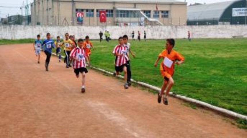 D&uuml;zce'de Gen&ccedil;lik Koşuşu Yapıldı